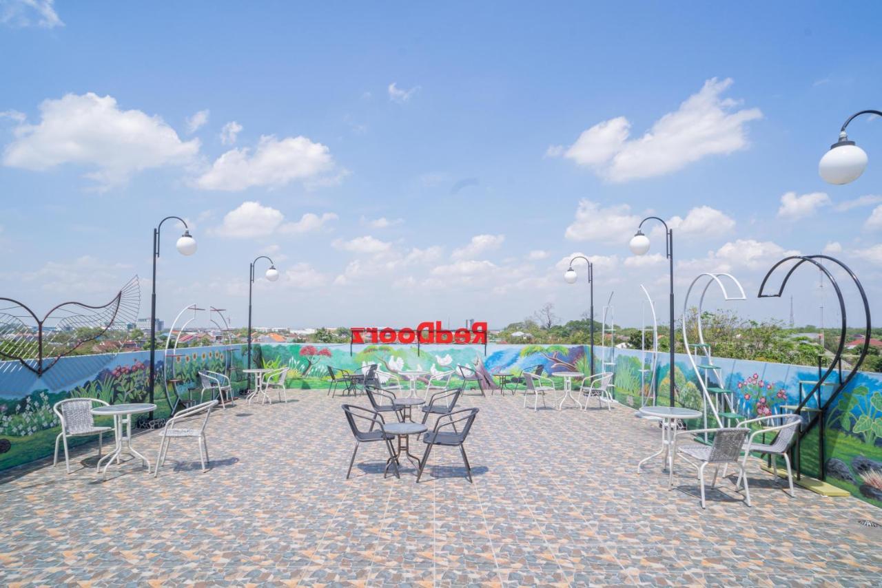 RedDoorz Plus @ Jalan Pemuda Timur Bojonegoro Bagian luar foto
